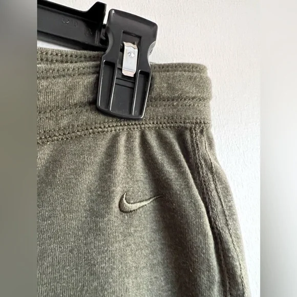 Nike The Athletic Dept. Women’s Pants, Olive Green, Size Large - Picture 3 of 7